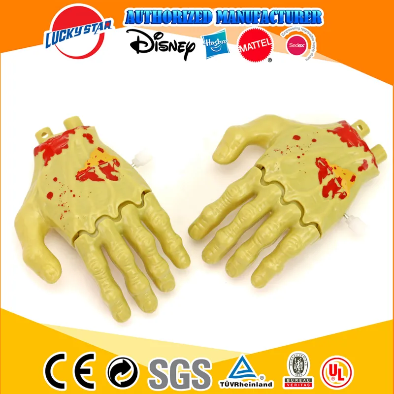 2020 Hot Sales Halloween Novelty Gifts Toys Wind up Cartoon Clockwork Kids Broken Arm Hand Party Favor