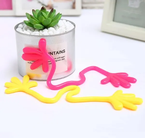 2020 Novelty Promotional Children Anti Stress TPR Plastic Sticky Hands Yoyo Toys Sticky Wall Toy for Kids