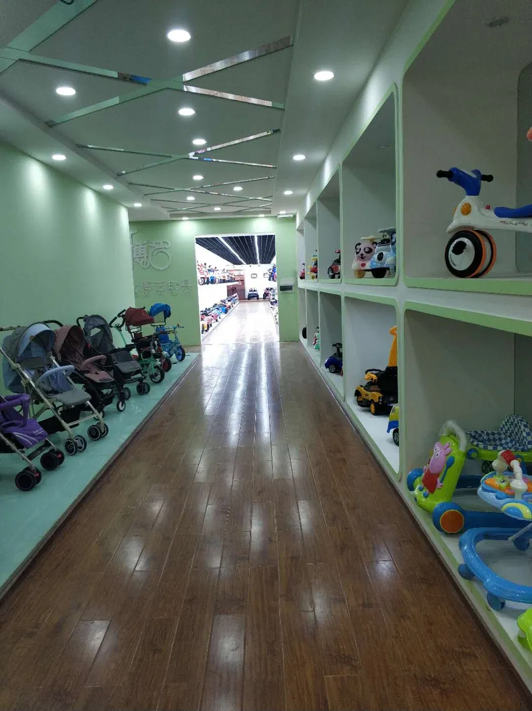 Kid′s 12V Electric Power Wheels Mercedes-Benz S650/Mercedes Maybach S650 Cabriolet Red Radio & MP3 RC Ride on Car