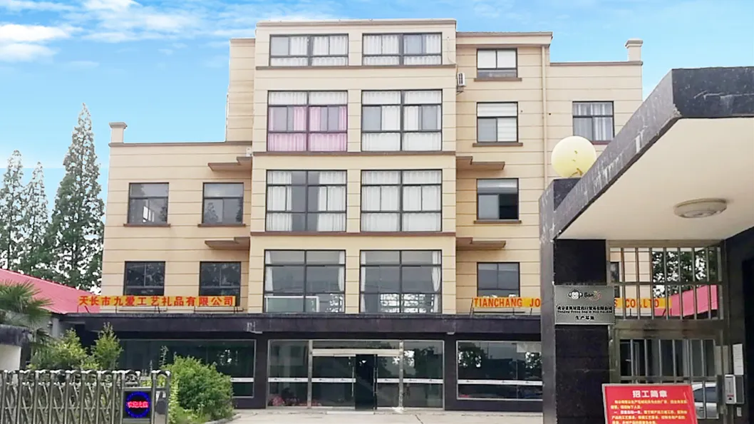 New Small Adorable Lie Prone Pig with Magnet Plush Toy