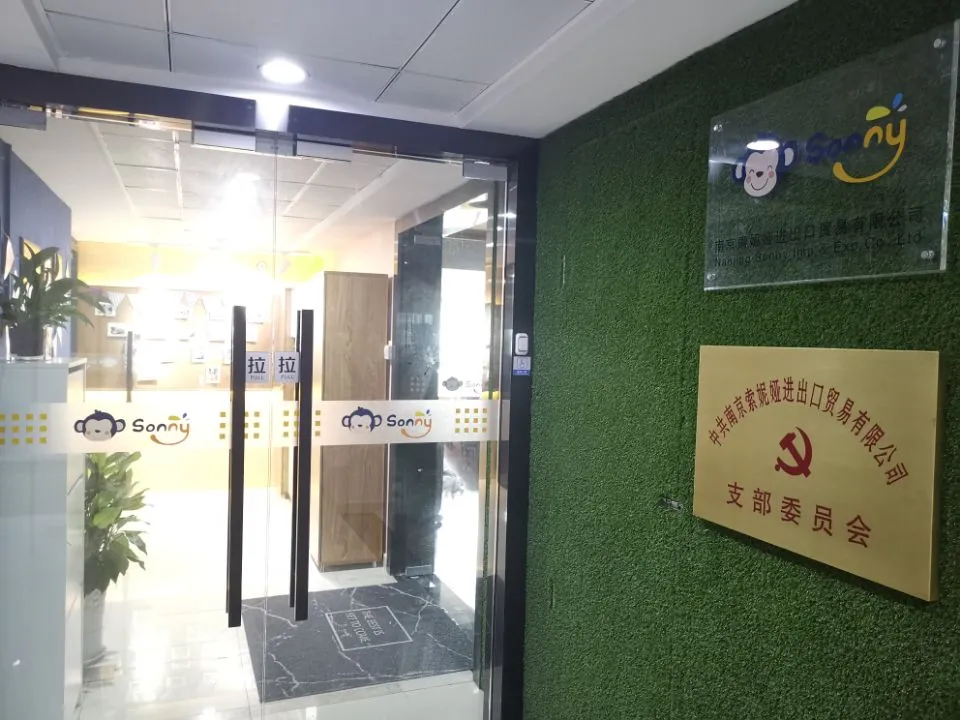 New Small Adorable Lie Prone Pig with Magnet Plush Toy